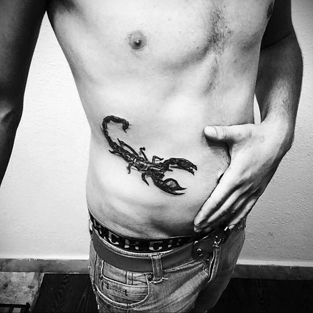 Тату скорпион на животе 16.01.2021 №0016 -scorpion tattoo on stomach- tatufoto.com