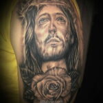 Фото Тату с Иисусом Христом 11.01.2021 №10121 -jesus tattoo- tatufoto.com