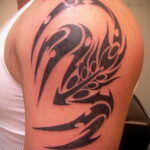 Фото Тату скорпион на плече 16.01.2021 №0011 -scorpion tattoo on shoulder- tatufoto.com