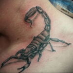 Фото Тату скорпион на шее 16.01.2021 №0020 -scorpion tattoo on neck- tatufoto.com