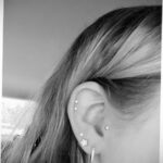 Фото Хрящевой пирсинг 29.01.2021 №0017 - Cartilage piercing - tatufoto.com