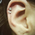 Фото Хрящевой пирсинг 29.01.2021 №0036 - Cartilage piercing - tatufoto.com
