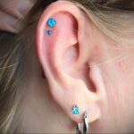 Фото Хрящевой пирсинг 29.01.2021 №0052 - Cartilage piercing - tatufoto.com