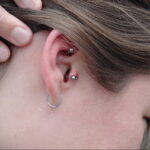 Фото Хрящевой пирсинг 29.01.2021 №0074 - Cartilage piercing - tatufoto.com