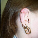 Фото Хрящевой пирсинг 29.01.2021 №0079 - Cartilage piercing - tatufoto.com