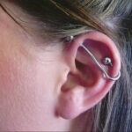 Фото Хрящевой пирсинг 29.01.2021 №0089 - Cartilage piercing - tatufoto.com
