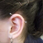Фото Хрящевой пирсинг 29.01.2021 №0111 - Cartilage piercing - tatufoto.com