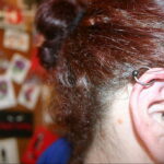 Фото Хрящевой пирсинг 29.01.2021 №0127 - Cartilage piercing - tatufoto.com