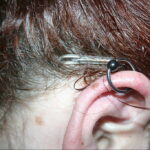 Фото Хрящевой пирсинг 29.01.2021 №0130 - Cartilage piercing - tatufoto.com