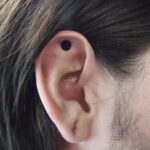 Фото Хрящевой пирсинг 29.01.2021 №0131 - Cartilage piercing - tatufoto.com