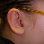Фото Хрящевой пирсинг 29.01.2021 №0137 - Cartilage piercing - tatufoto.com