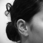 Фото Хрящевой пирсинг 29.01.2021 №0152 - Cartilage piercing - tatufoto.com