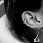 Фото Хрящевой пирсинг 29.01.2021 №0154 - Cartilage piercing - tatufoto.com