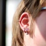 Фото Хрящевой пирсинг 29.01.2021 №0199 - Cartilage piercing - tatufoto.com