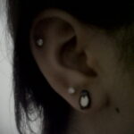 Фото Хрящевой пирсинг 29.01.2021 №0221 - Cartilage piercing - tatufoto.com
