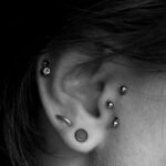 Фото Хрящевой пирсинг 29.01.2021 №0257 - Cartilage piercing - tatufoto.com
