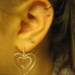 Фото Хрящевой пирсинг 29.01.2021 №0259 - Cartilage piercing - tatufoto.com