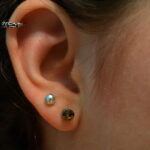 Фото Хрящевой пирсинг 29.01.2021 №0271 - Cartilage piercing - tatufoto.com