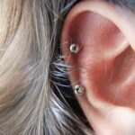 Фото Хрящевой пирсинг 29.01.2021 №0297 - Cartilage piercing - tatufoto.com