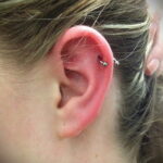 Фото Хрящевой пирсинг 29.01.2021 №0315 - Cartilage piercing - tatufoto.com