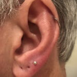 Фото Хрящевой пирсинг 29.01.2021 №0325 - Cartilage piercing - tatufoto.com