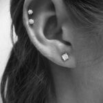 Фото Хрящевой пирсинг 29.01.2021 №0408 - Cartilage piercing - tatufoto.com