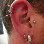 Фото Хрящевой пирсинг 29.01.2021 №0416 - Cartilage piercing - tatufoto.com
