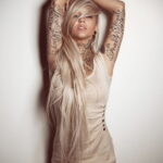 Фото девушки с татуировками 24.01.2021 №0040 - girl with tattoo - tatufoto.com