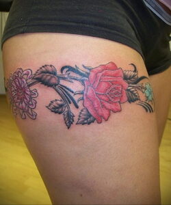 Фото девушки с татуировками 24.01.2021 №0155 - girl with tattoo - tatufoto.com