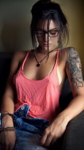 Фото девушки с татуировками 24.01.2021 №0388 - girl with tattoo - tatufoto.com