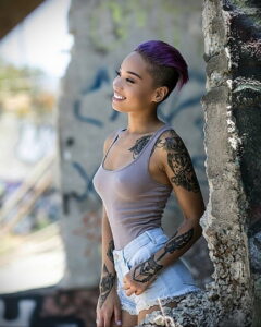Фото девушки с татуировками 24.01.2021 №0392 - girl with tattoo - tatufoto.com