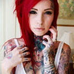Фото девушки с татуировками 24.01.2021 №0399 - girl with tattoo - tatufoto.com