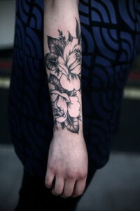 Фото интересного рисунка татуировки 08.01.2021 №1202 -interesting tattoo- tatufoto.com