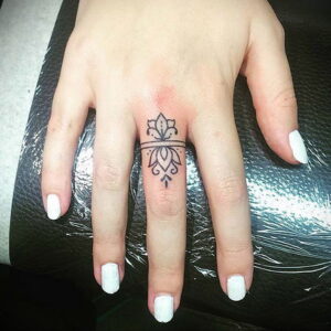 Фото интересного рисунка татуировки 08.01.2021 №12181 -interesting tattoo- tatufoto.com