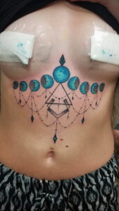 Фото интересного рисунка татуировки 08.01.2021 №12185 -interesting tattoo- tatufoto.com