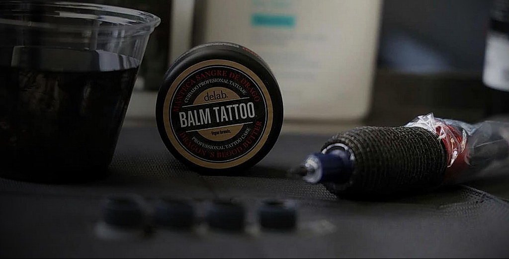 Фото правильный уход за тату 26.01.2021 №0003 - proper tattoo care - tatufoto.com
