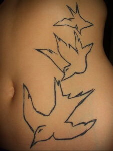 Фото пример рисунка тату для девушки 24.01.2021 №0059 - tattoo for girl - tatufoto.com
