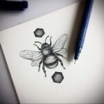Фото тату мохнатый полосатый шмель 03.01.2021 №010 -bumblebee tattoo- tatufoto.com