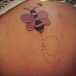 Фото тату мохнатый полосатый шмель 03.01.2021 №145 -bumblebee tattoo- tatufoto.com