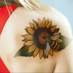 Фото тату мохнатый полосатый шмель 03.01.2021 №173 -bumblebee tattoo- tatufoto.com