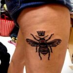 Фото тату мохнатый полосатый шмель 03.01.2021 №197 -bumblebee tattoo- tatufoto.com