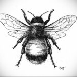 Фото тату мохнатый полосатый шмель 03.01.2021 №214 -bumblebee tattoo- tatufoto.com