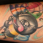 Фото тату мохнатый полосатый шмель 03.01.2021 №281 -bumblebee tattoo- tatufoto.com