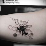 Фото тату мохнатый полосатый шмель 03.01.2021 №329 -bumblebee tattoo- tatufoto.com