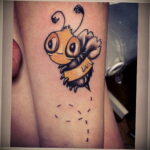 Фото тату мохнатый полосатый шмель 03.01.2021 №369 -bumblebee tattoo- tatufoto.com