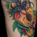 Фото тату мохнатый полосатый шмель 03.01.2021 №555 -bumblebee tattoo- tatufoto.com