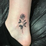 Фото тату роза для девушки 25.01.2021 №0026 - rose tattoo for girls - tatufoto.com