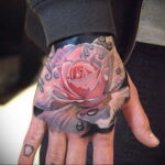 Фото тату роза на руке 25.01.2021 №0007 - rose tattoo on hand - tatufoto.com