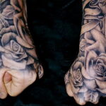 Фото тату роза на руке 25.01.2021 №0019 - rose tattoo on hand - tatufoto.com