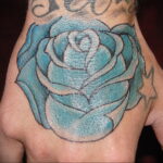 Фото тату роза на руке 25.01.2021 №0029 - rose tattoo on hand - tatufoto.com